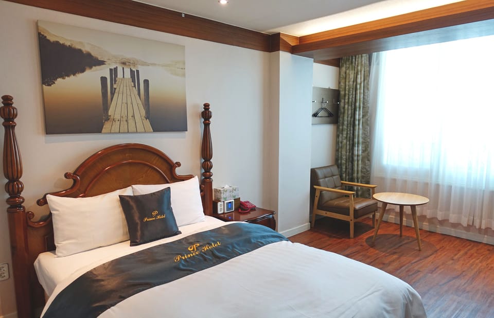Standard Room | Down comforters, free minibar, desk, free WiFi