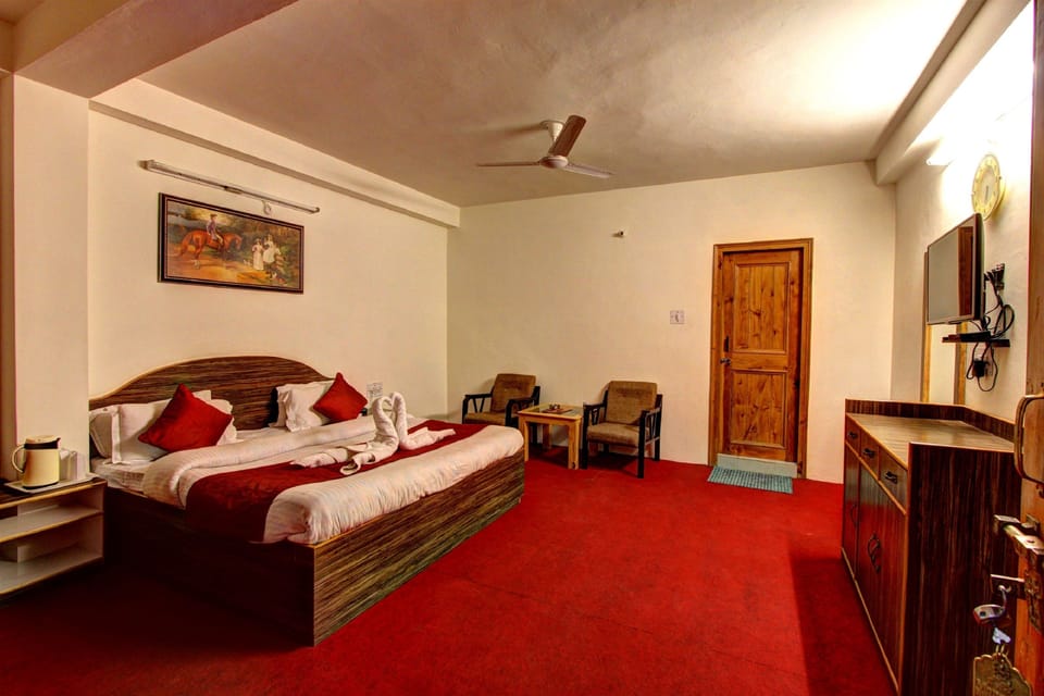 Rollaway beds, free WiFi