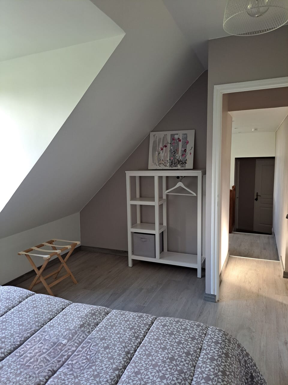 Triple Room (Côté Pensées) | Individually decorated, individually furnished, free WiFi, bed sheets