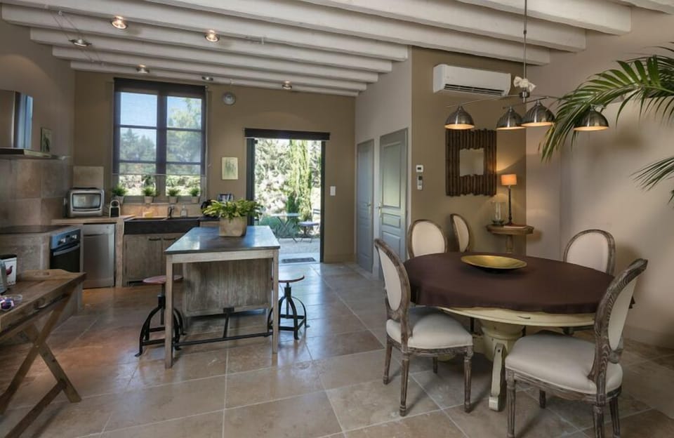Comfort Cottage, 2 Bedrooms, 2 Bathrooms, Garden View | Private kitchen | Espresso maker, coffee/tea maker, electric kettle