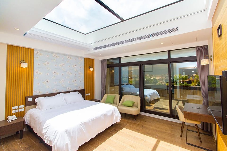 Panoramic Double Room, 1 King Bed, Non Smoking | Premium bedding, down comforters, minibar, individually decorated