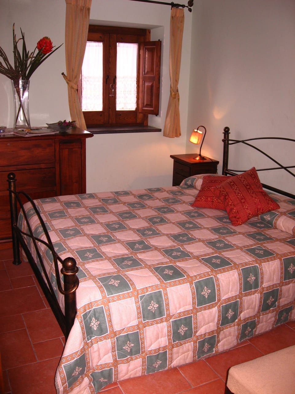 Apartment, 1 Bedroom | Free cribs/infant beds, rollaway beds, bed sheets, wheelchair access