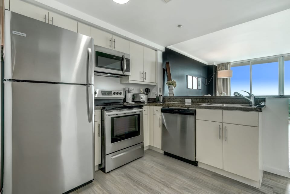 Fridge, microwave, coffee/tea maker, toaster