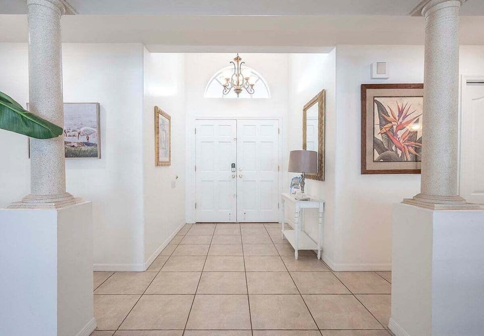 Foyer/Entryway