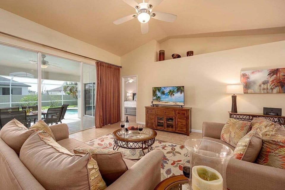 Living Room with Tons of Light and Views of the Pool