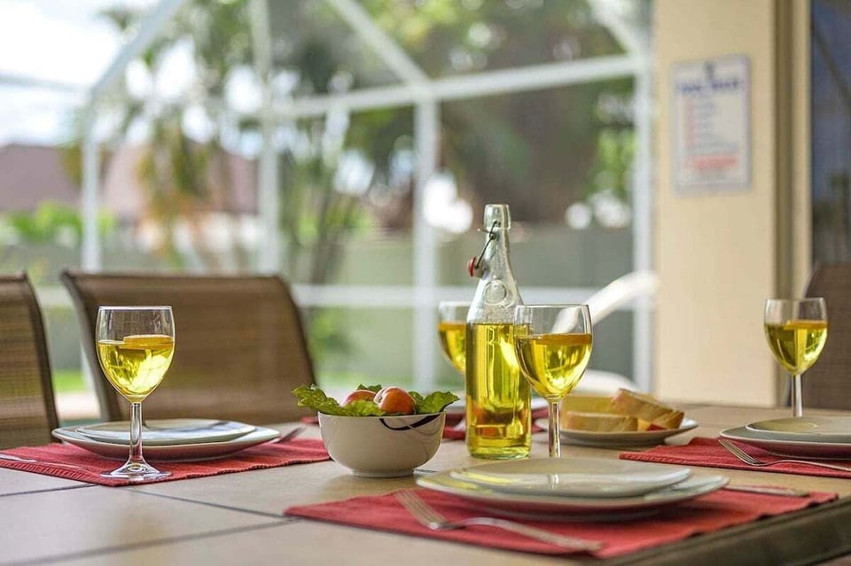 Outdoor LIving and Dining at Casa Pura Vida