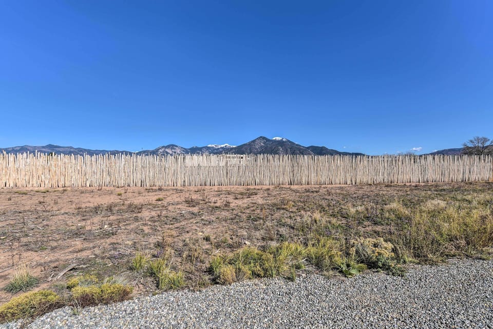 Surrounding Area | Mountain Views