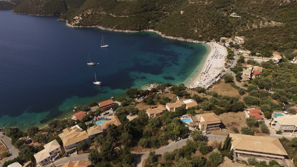 Mikros Gialos bay
