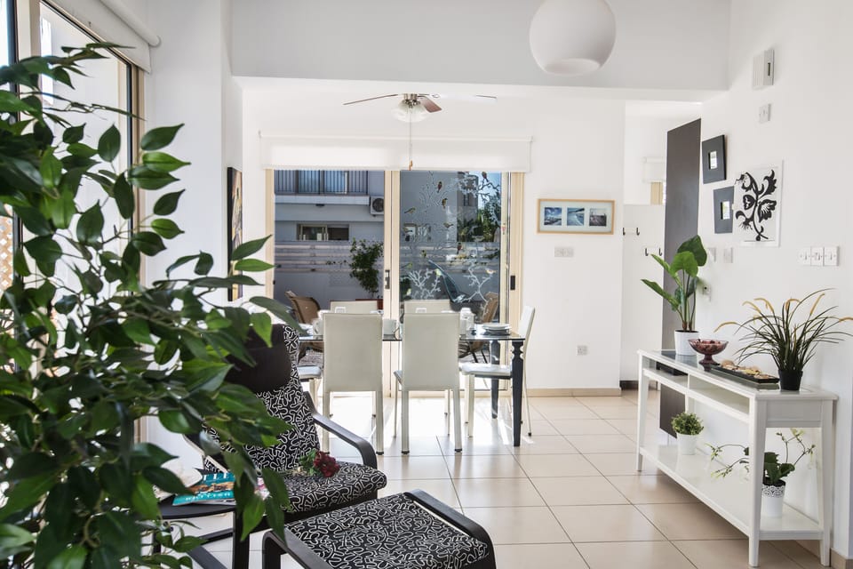 Dining Area with patio doors leading to the garden 