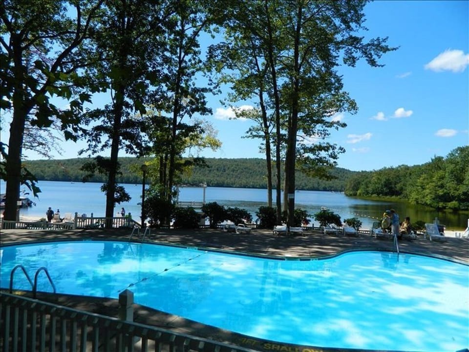 Boulder Lake Club