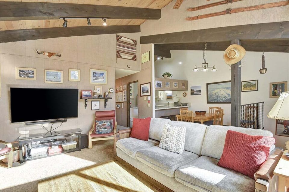 Mammoth Rental Chateau Blanc 30 - Open Floor Plan with Living Room, Dining Room and Kitchen