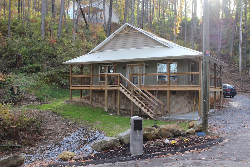 Woodland Bearadise Gatlinburg, Tn