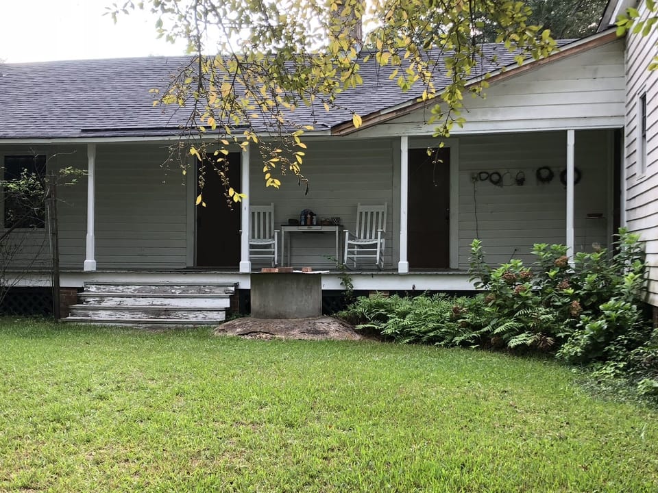 Side view and entryway