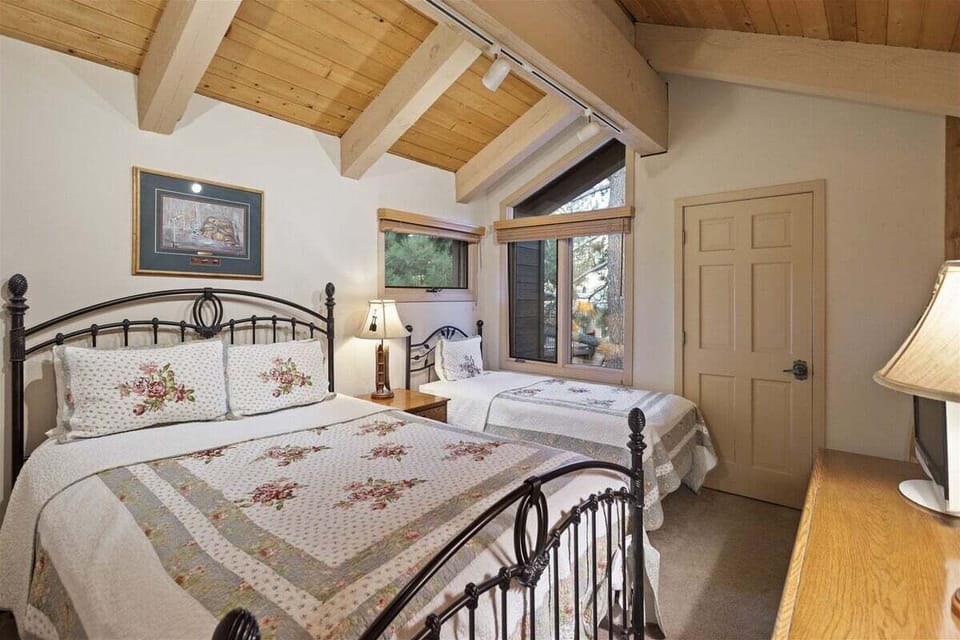 Loft has 1 Queen Bed and 1 Twin Bed
