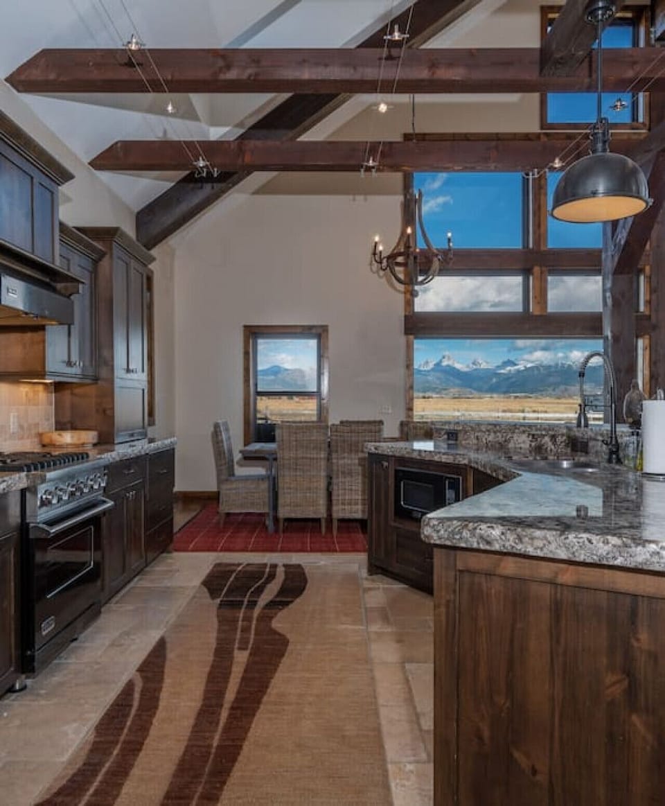 Chefs kitchen complete with high end appliances