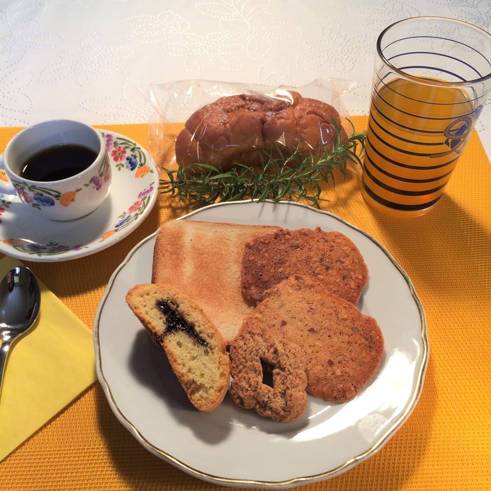 Continental breakfast for a fee