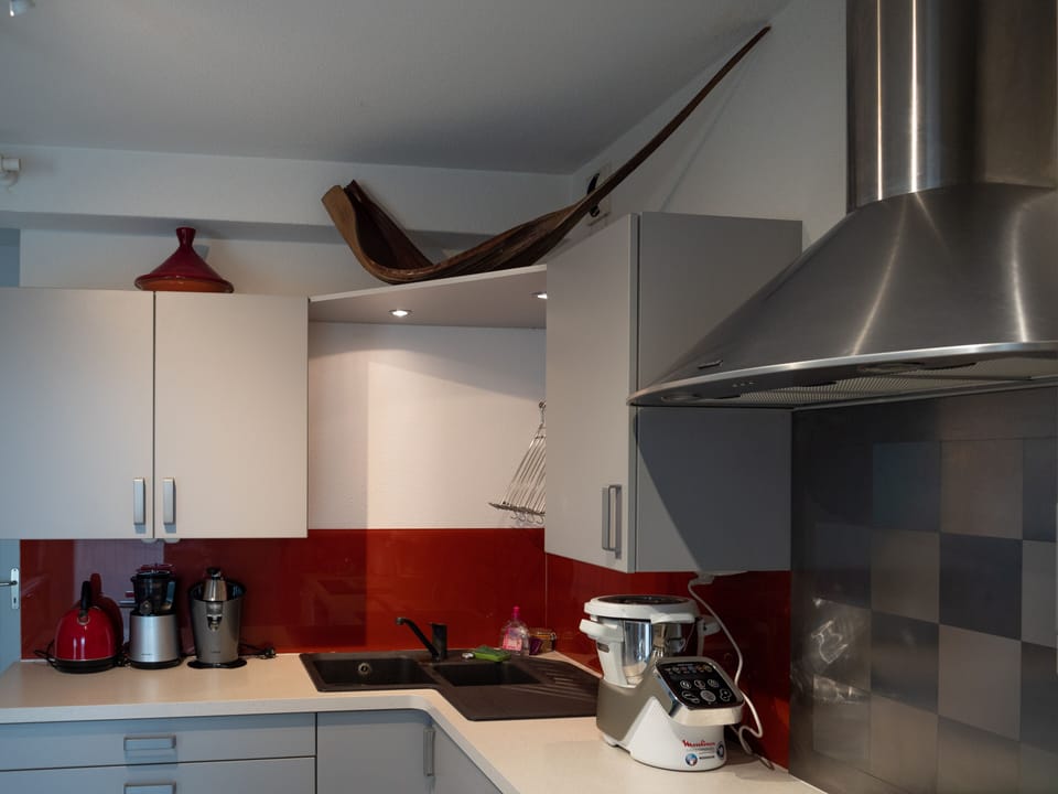 Shared fridge, microwave