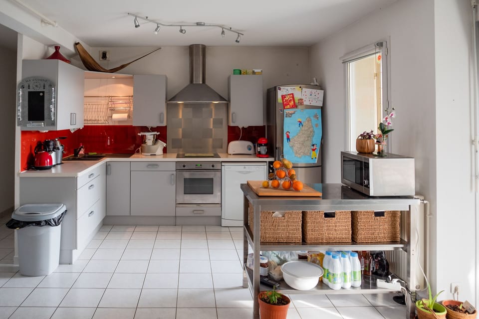 Room, 1 Double Bed, Non Smoking, Park View | Shared kitchen | Shared fridge, microwave