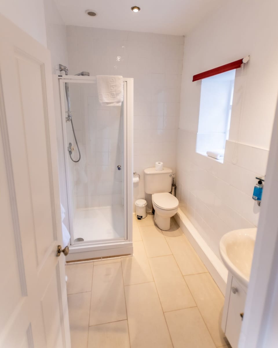 Superior Twin Room, Ensuite