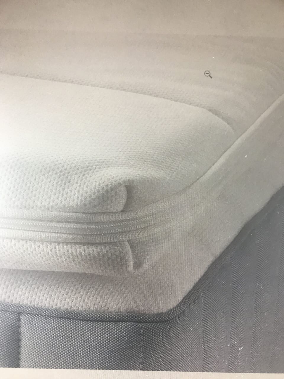 Desk, laptop workspace, free WiFi, bed sheets