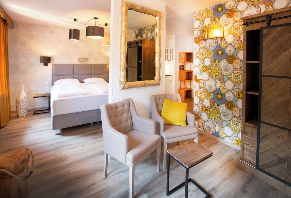 Comfort Double Room | Hypo-allergenic bedding, desk, free WiFi, bed sheets