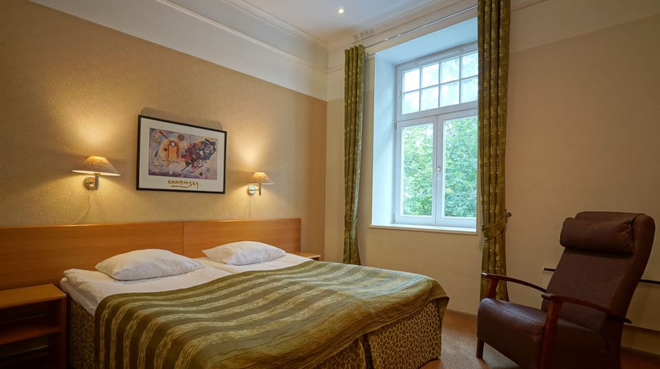 Standard Double Room | In-room safe, desk, iron/ironing board, cribs/infant beds