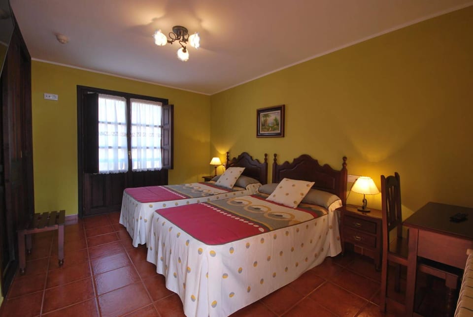 14 bedrooms, blackout drapes, free WiFi, bed sheets
