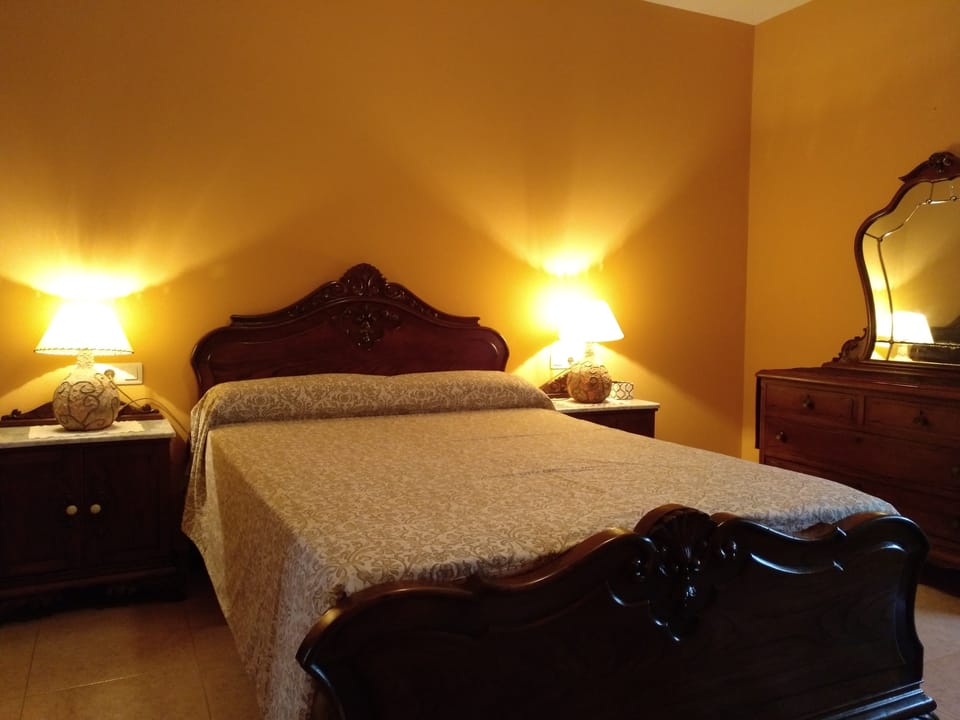 Blackout drapes, iron/ironing board, free WiFi, bed sheets