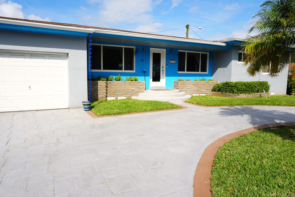 Corner lot home with excellent curve appeal 