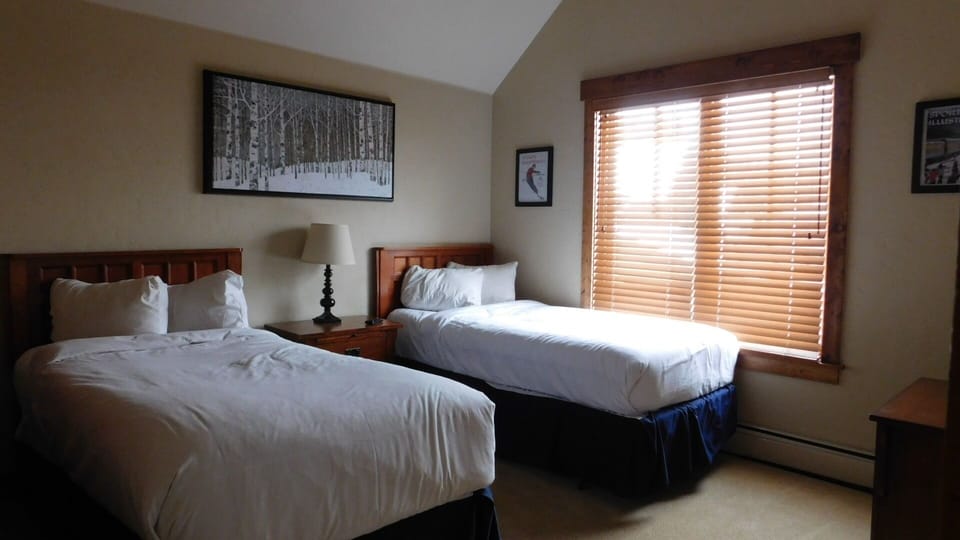 Second floor guest suite