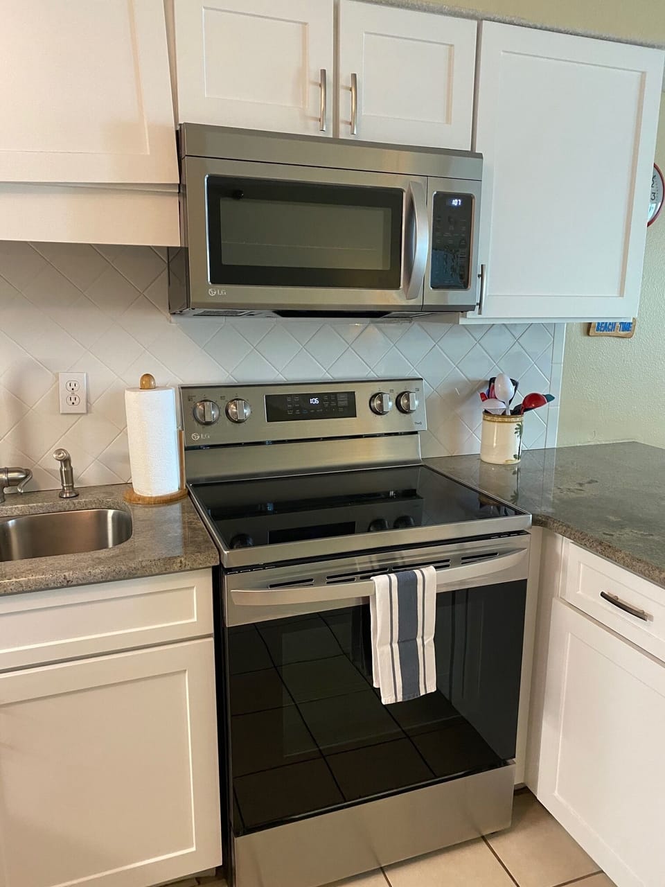 Full size stainless appliances make cooking easy 