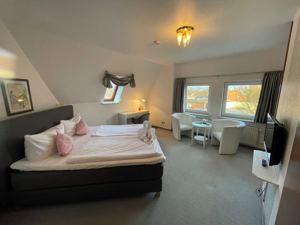 Standard Double Room, 1 Bedroom | Premium bedding, free WiFi, bed sheets