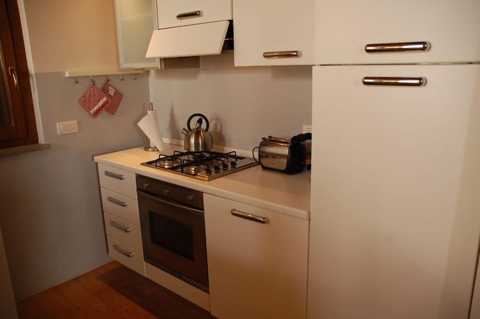 Villa, 5 Bedrooms | Private kitchen | Full-size fridge, microwave, oven, stovetop