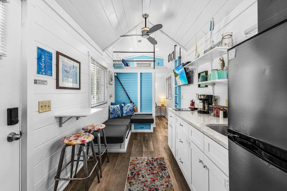 Dolphin Tiny Home | Individually decorated, individually furnished, soundproofing, free WiFi