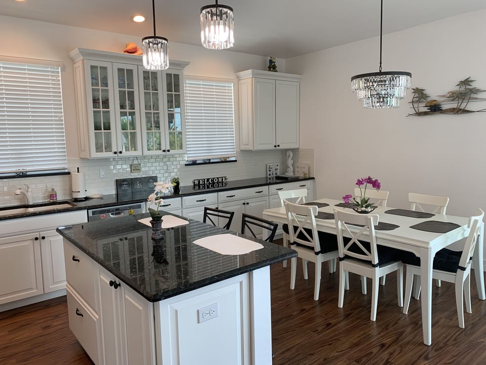 Dining, Kitchen
