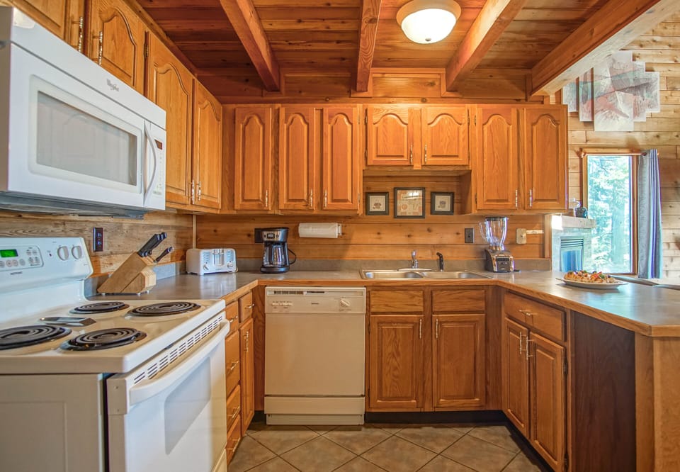The kitchen has plenty of working space.