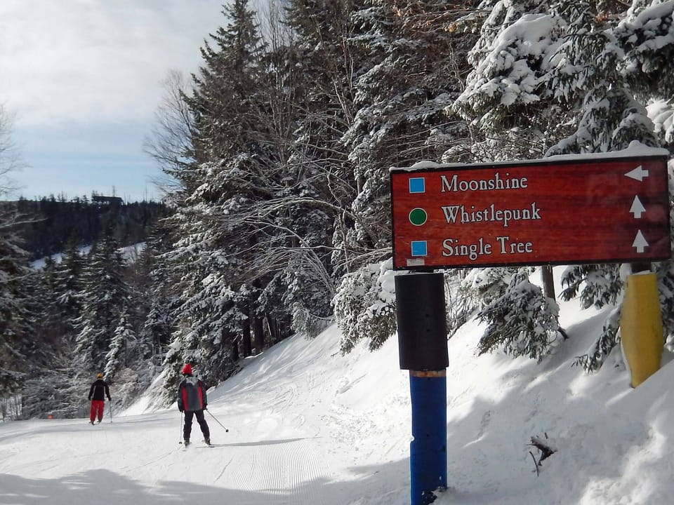 Lots of novice trails to for easy starts to your skiing day.