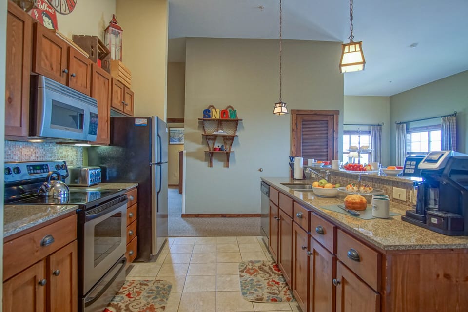 Here is the kitchen. That is what you see when you walk into the unit.