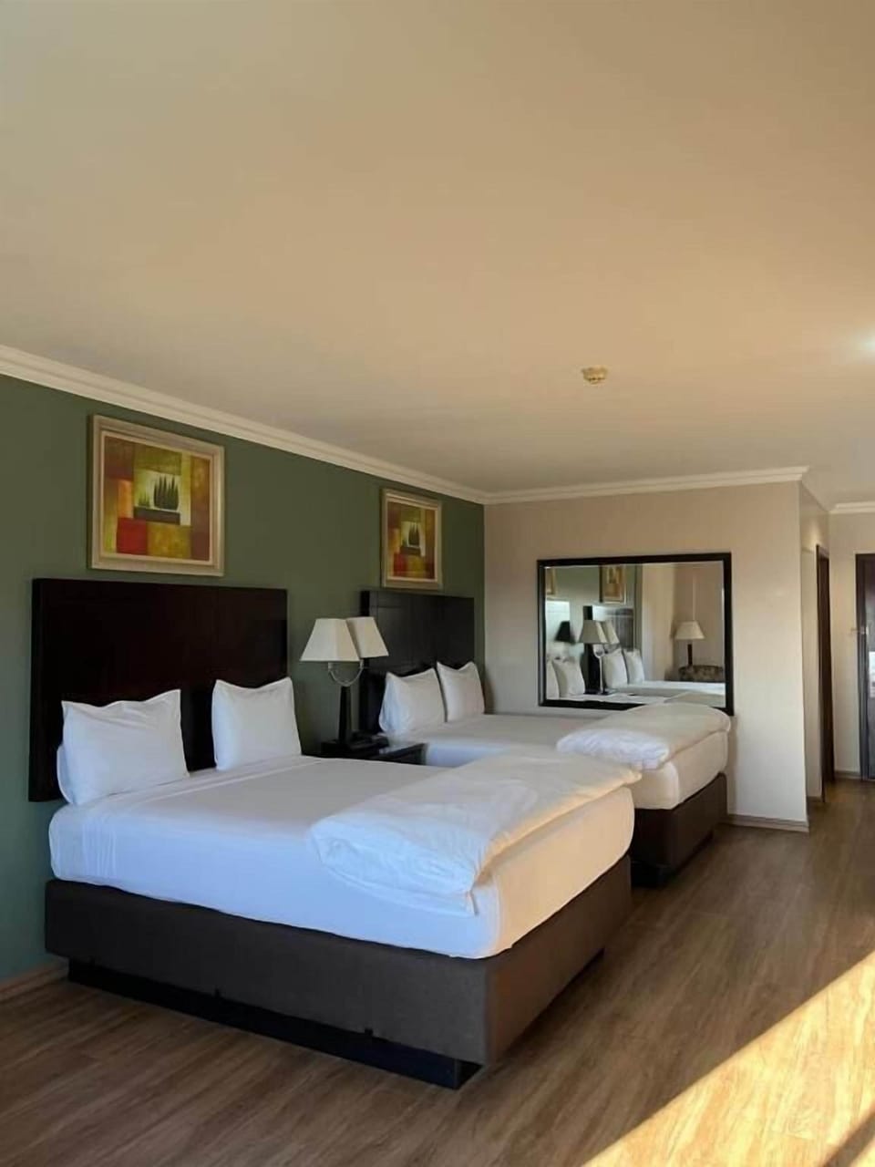 Premium bedding, pillowtop beds, in-room safe, desk