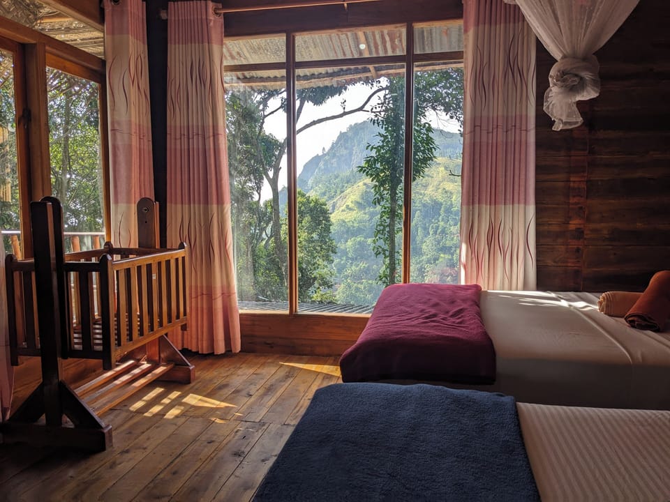 Family Quadruple Room | Free WiFi, bed sheets