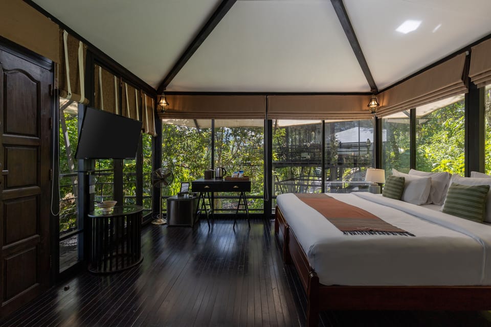 Eco Sana Tent with Private bathroom | Minibar, in-room safe, desk, laptop workspace