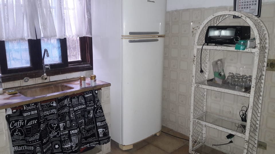 Basic House, Multiple Beds, Courtyard View | Private kitchen | Oven, rice cooker, cookware/dishes/utensils