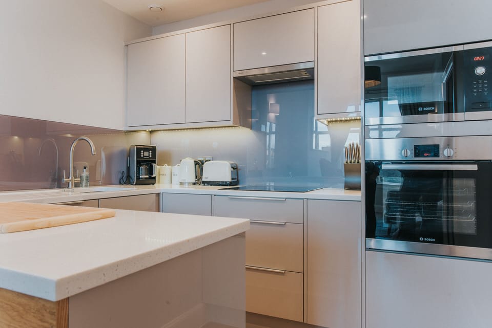 fully equipped kitchen