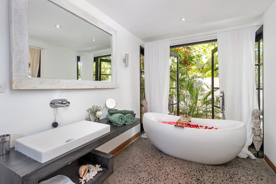 Villa Lora by Villa Finder Villa in Ubud