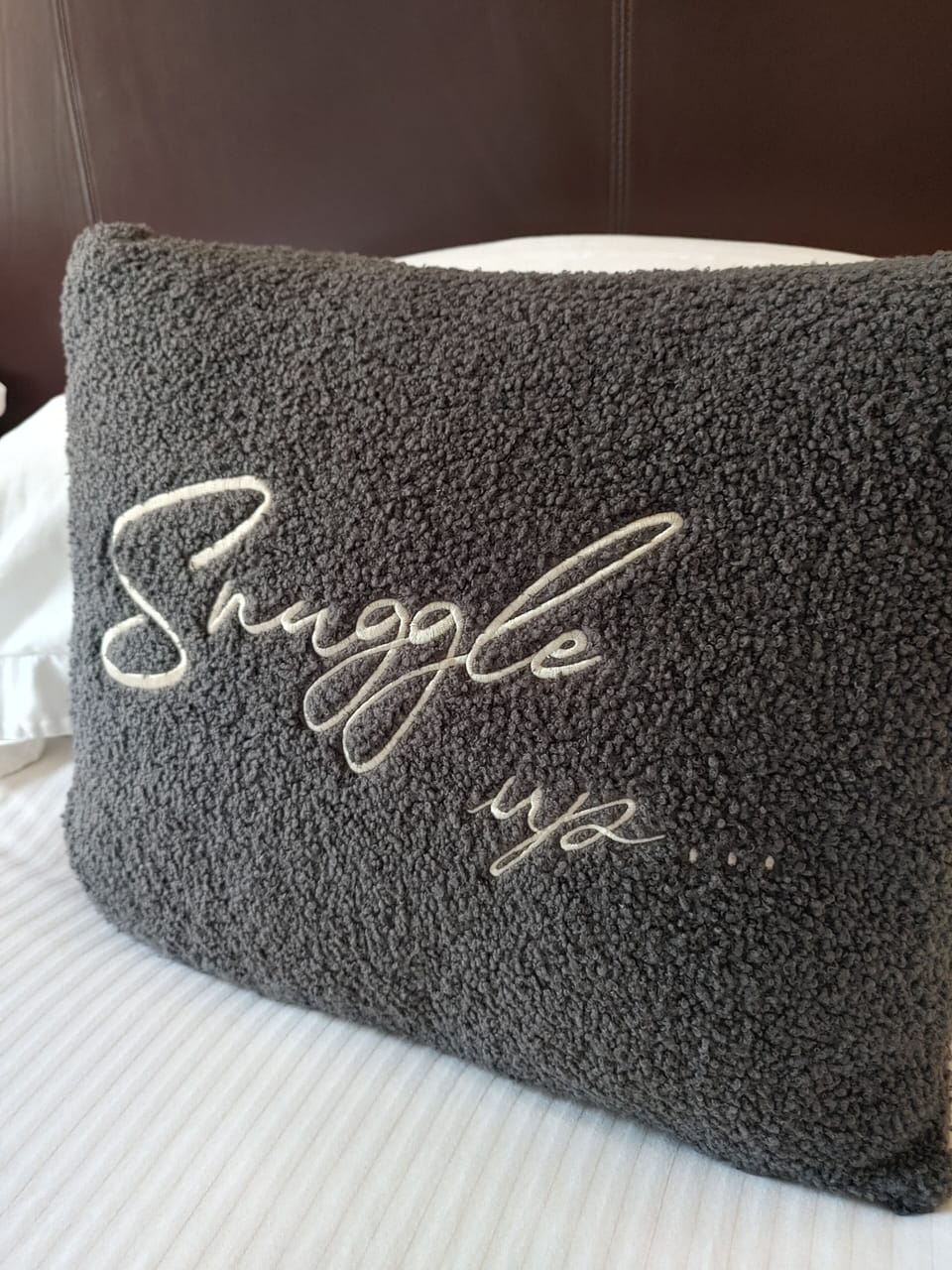 Premium Apartment, 1 Bedroom | Premium bedding, memory foam beds, in-room safe, individually decorated