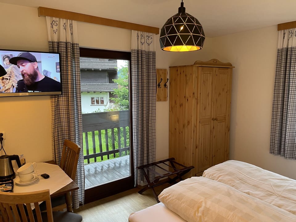 Basic Double Room Single Use | Free WiFi, bed sheets