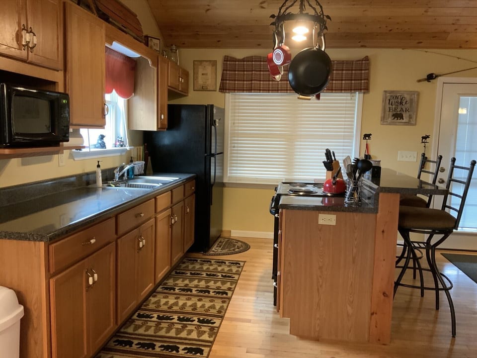 Kitchen with Breakfast Bar!