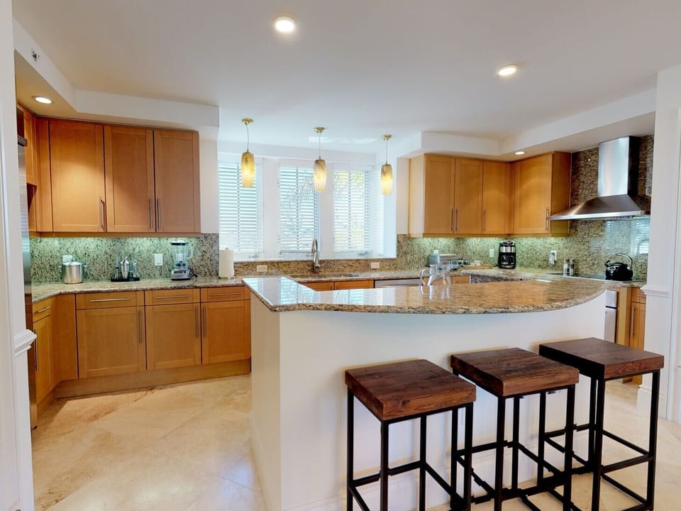 Residence #3829 - Fully Furnished Kitchen with Breakfast Bar