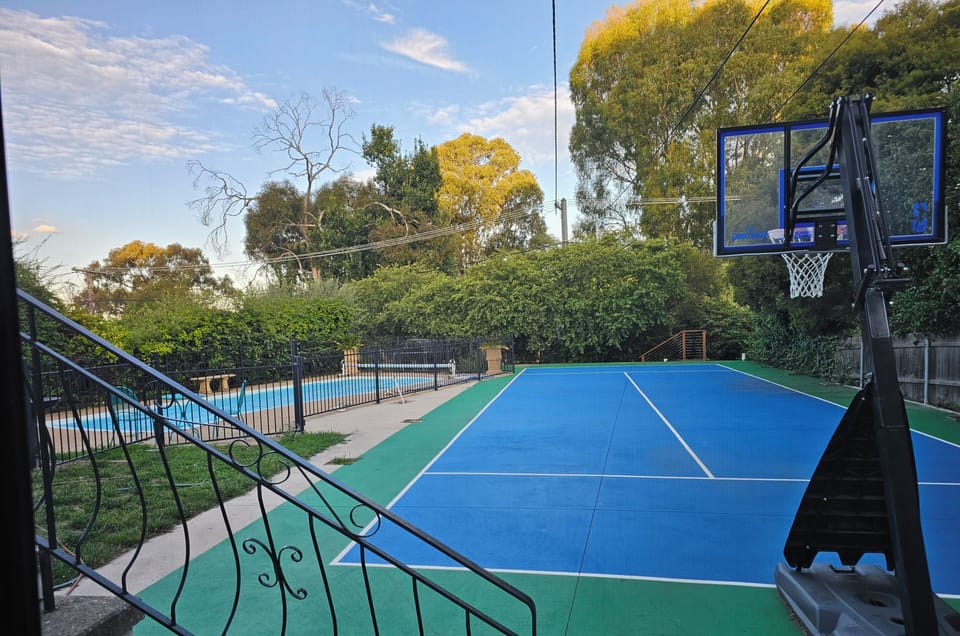 Sport court