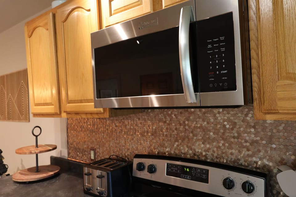 Dark sky Airbnb PA with full kitchen—cook, gather, and slow down before the stars take over